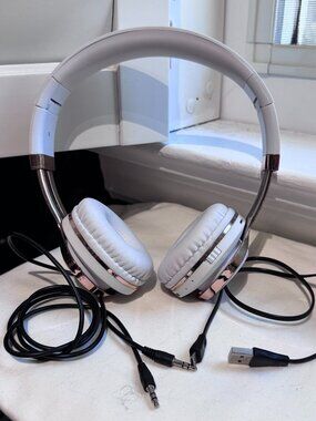 ✨🎧 MEQ Bluetooth Headphones | Rose Gold | FabFitFun Exclusive ✨🎧